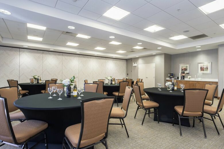 Hotel Springhill Suites By Marriott Charlotte Ballantyne