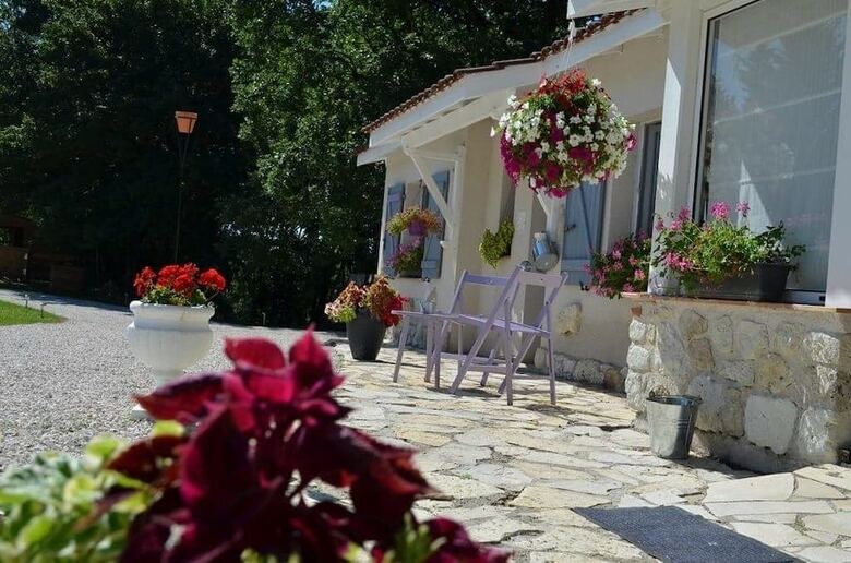 Domaine De Brugu�res