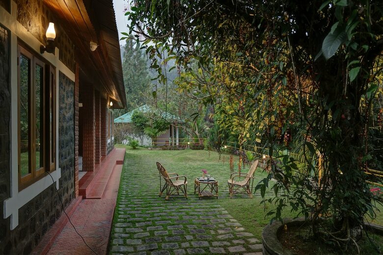 Hotel Dew Drops Farm Resorts