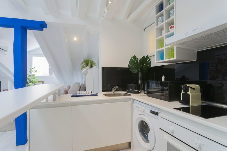 Apartamentos Dobo Homes Cava Baja