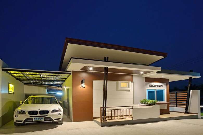 Hotel The Rich Resort