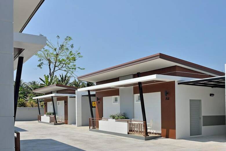 Hotel The Rich Resort