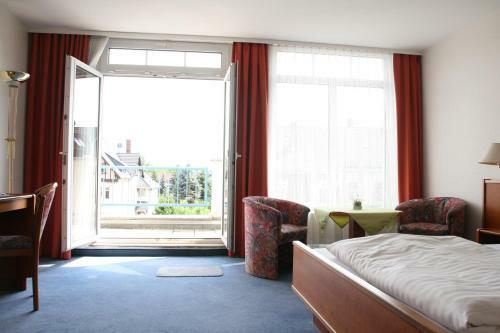 Atrium Hotel