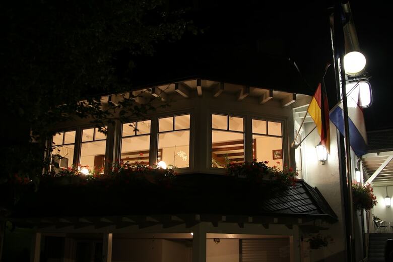 Hotel Pension Hunaustuben