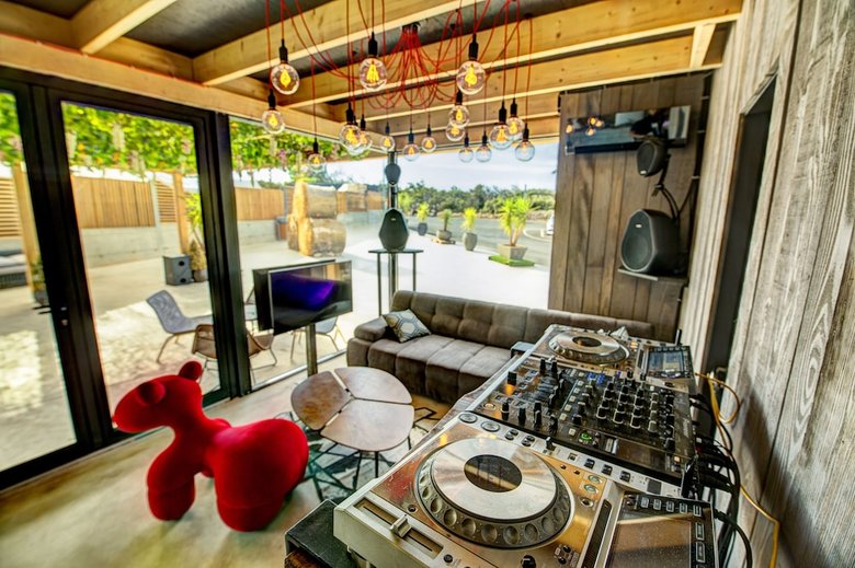 Noa Glamping Resort