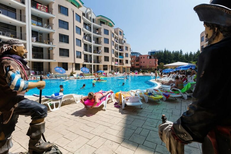 Beach Family Apartment