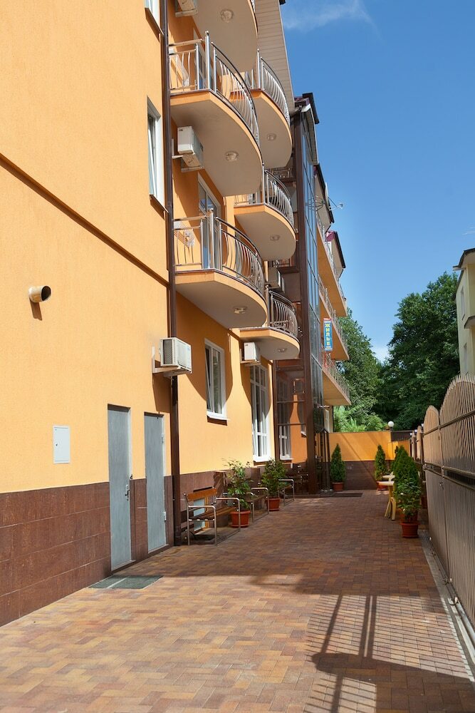 Kamelia Hotel