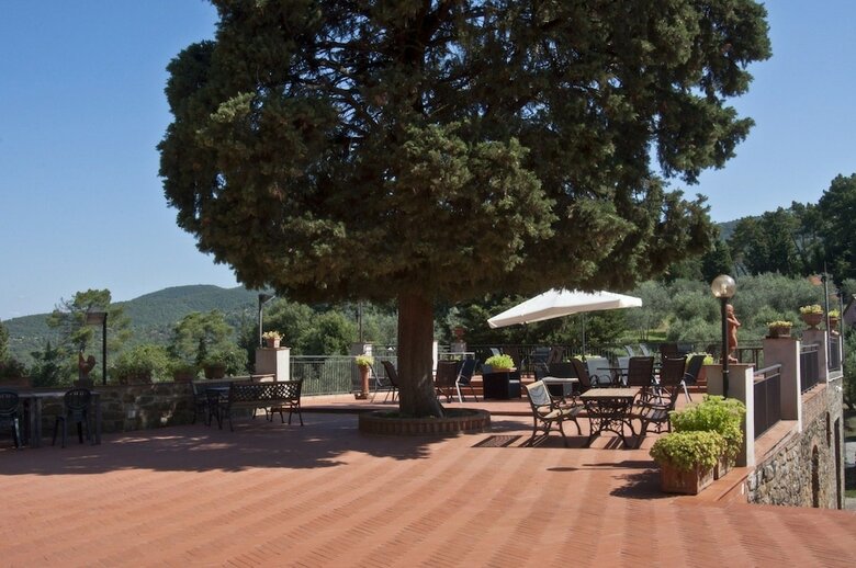 Agroturismo La Camporena