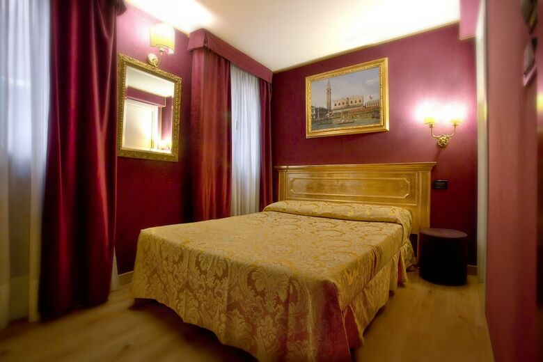 Hotel Noemi