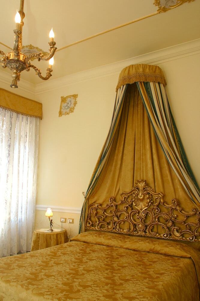 Casa Alla Fenice