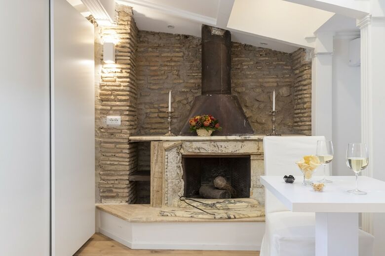 Bed & Breakfast Pantheonview - Luxury Suites