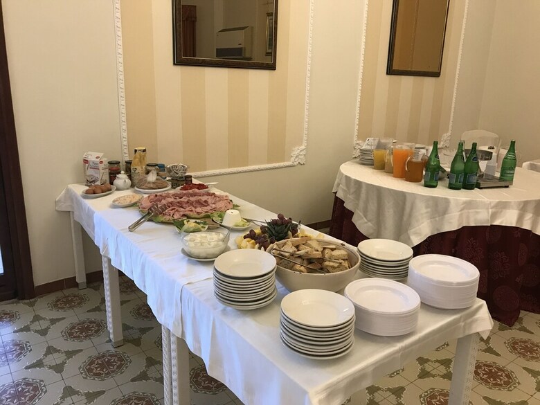 Eden Park Hotel