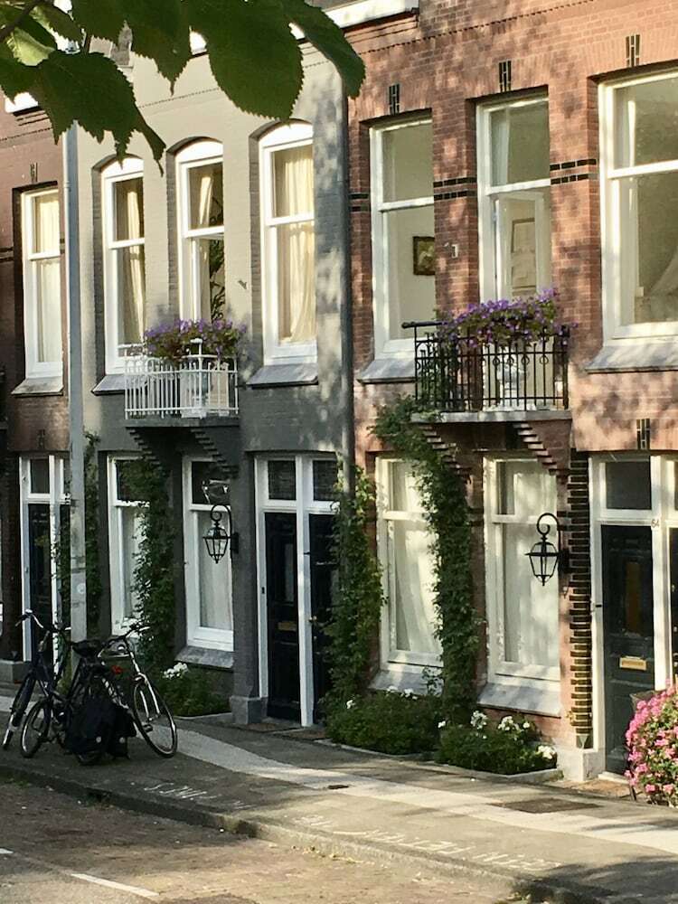 Bed And Breakfast Amsterdam