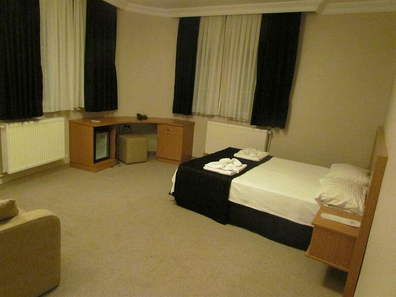 Agora Boutique Hotel & Bistro