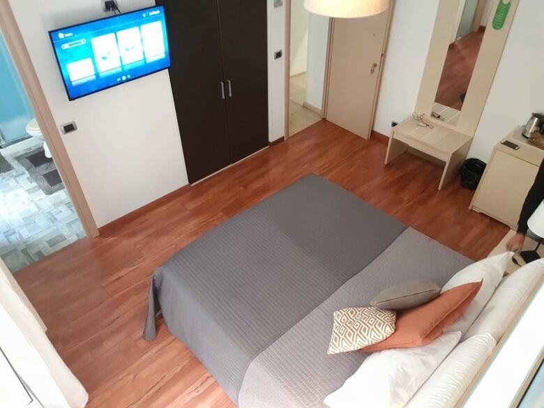 Hotel 111 Guest House