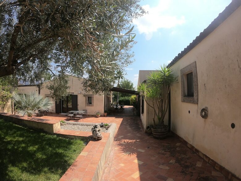 Agroturismo Hotel Aguglia