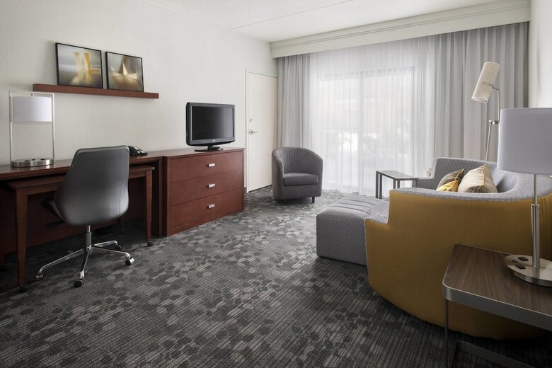 Hotel Courtyard By Marriott Boston Norwood/canton
