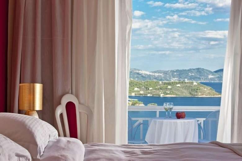 Kivo Art & Gourmet Hotel