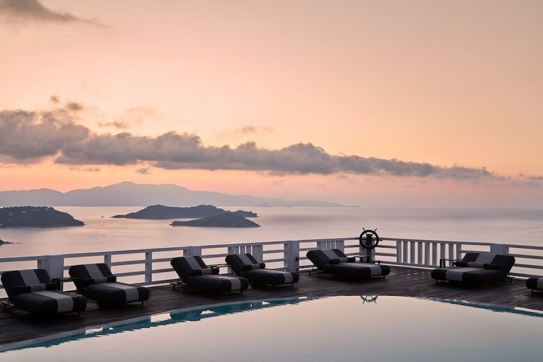 Kivo Art & Gourmet Hotel