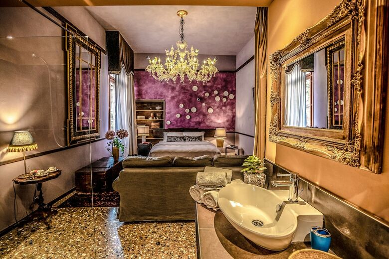 Avogaria 5 Rooms