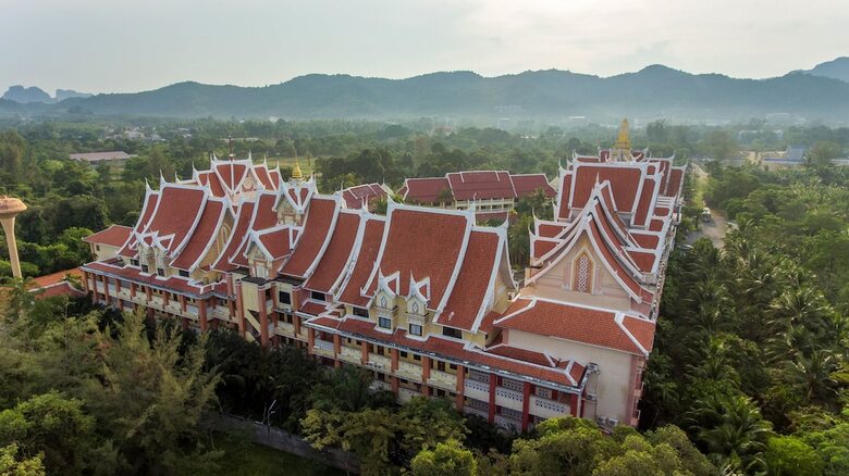 Hotel Aonang Ayodhaya Beach Resort