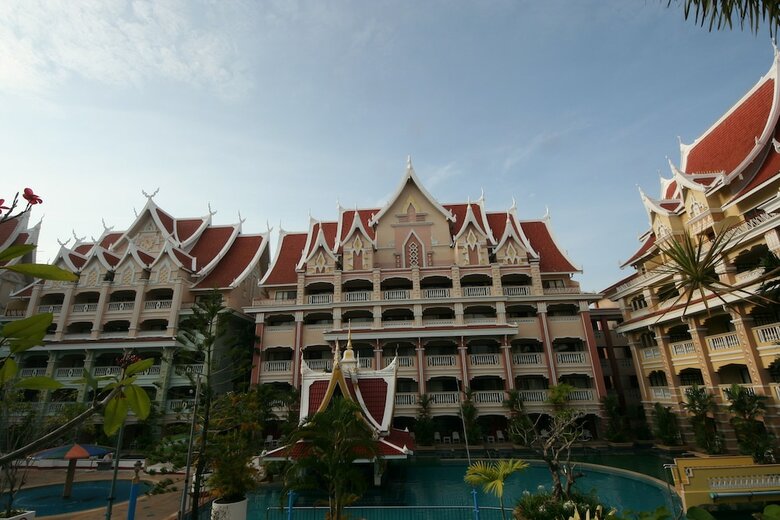 Hotel Aonang Ayodhaya Beach Resort