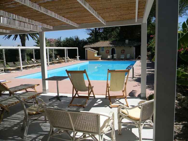 Hotel Is Benas Country Lodge