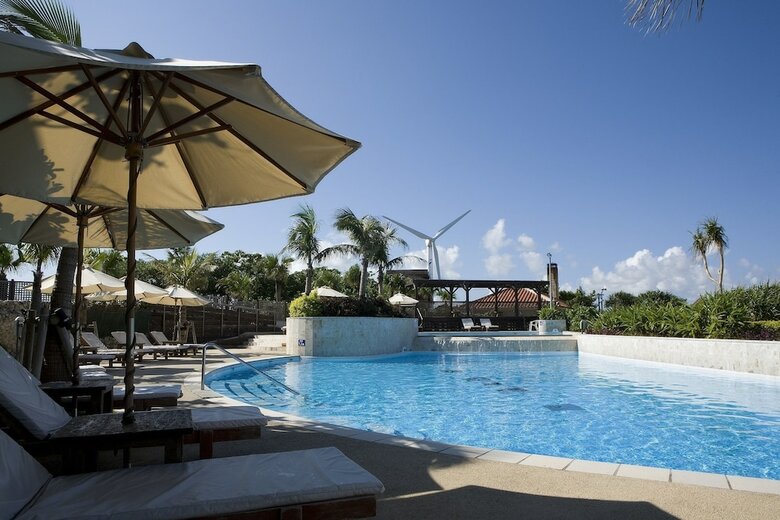 Hotel The Beach Tower Okinawa