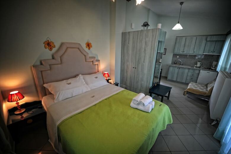 Hotel Irida Resort