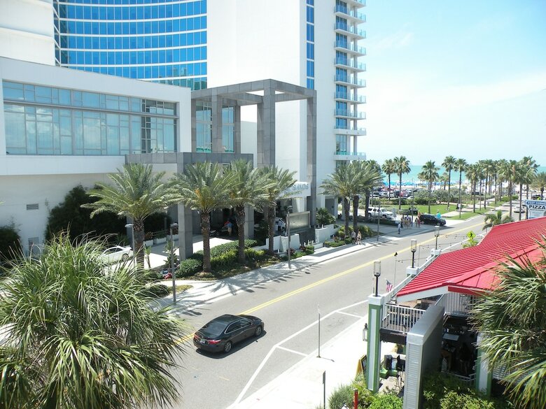 Pelican Pointe Hotel By Sunsational Beach Rentals Llc
