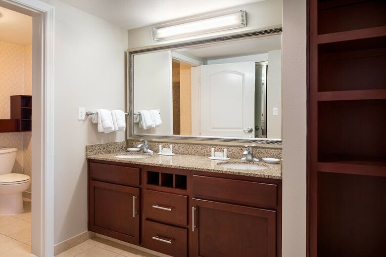 Hotel Residence Inn By Marriott Downtown Long Beach