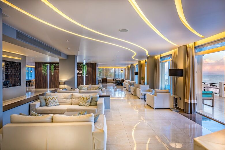 Hotel Alexandra Beach Resort & Spa