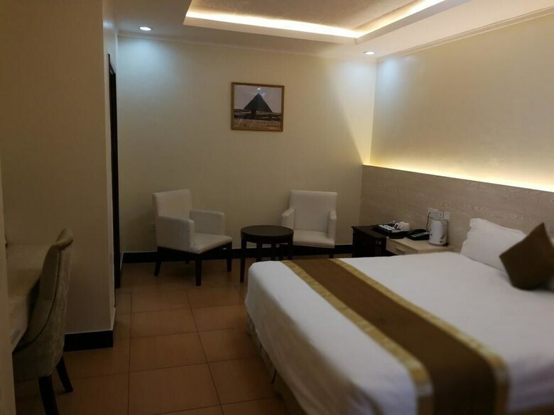 Hotel Nanjing Restaurant & Motel