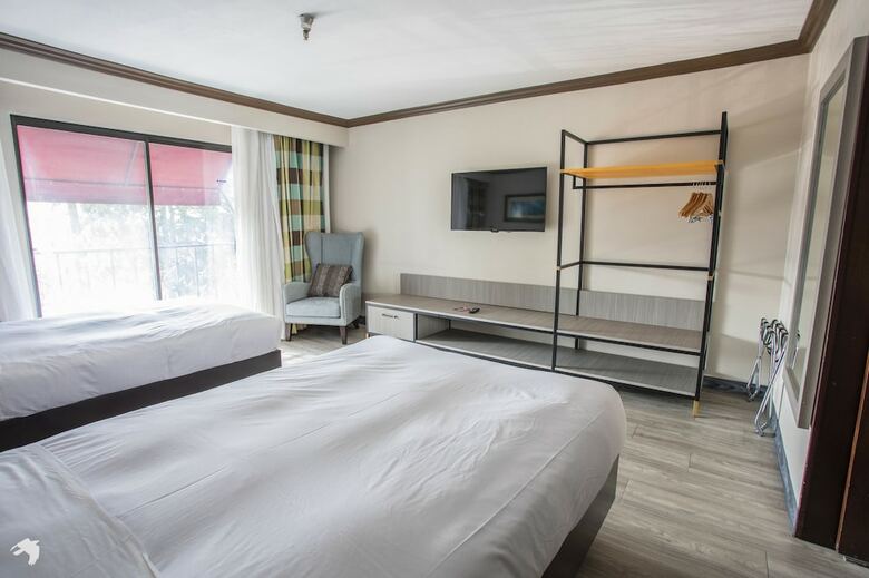 Vanllee Hotel And Suites