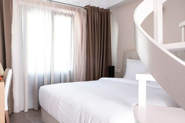 Aparthotel Tristhenia Hotel