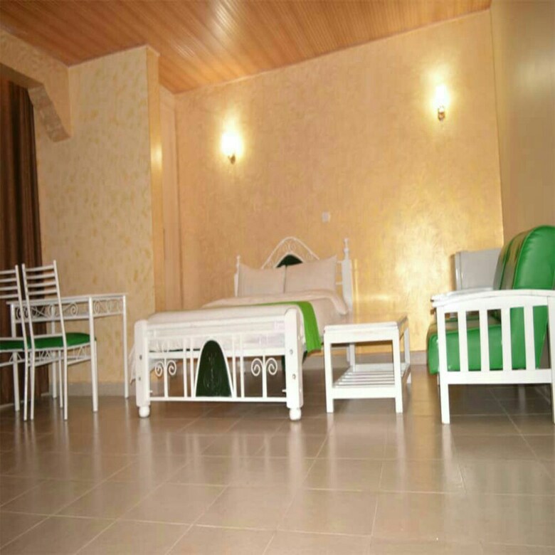 Hotel Nemadek Royal Park