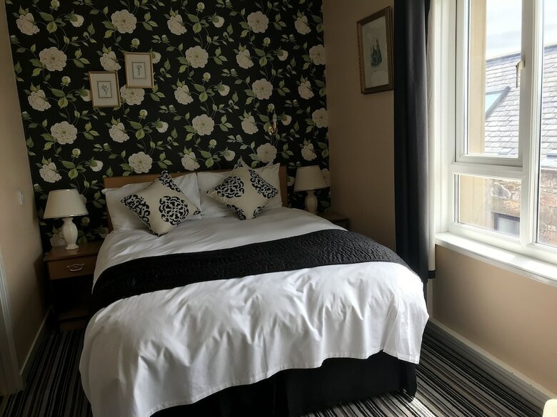 Old Coach House Hotel