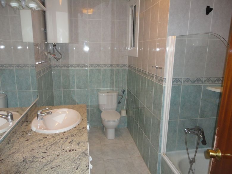Apartamentos Helen Bajo 4