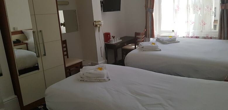Hotel Andorra Guest Accommodation