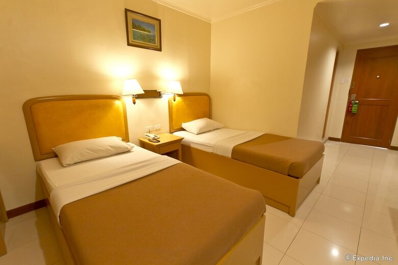 Diplomat Hotel