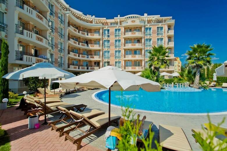Aparthotel Two Bedroom Apartment With Large Balcony