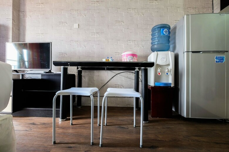 Studio Room At Sunter Park View Apartment By Travelio
