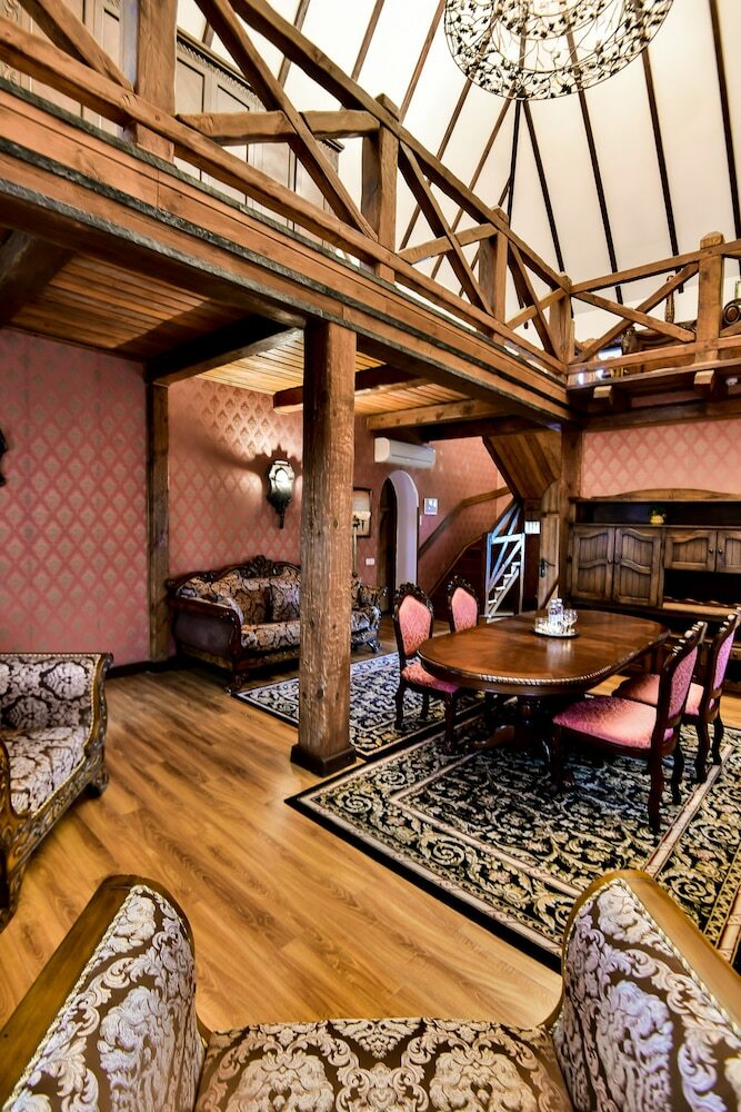 Historical Hotel Fortetsya Hetmana
