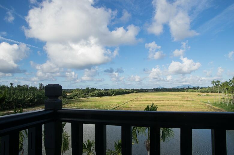 Hotel Nghe Garden Resort