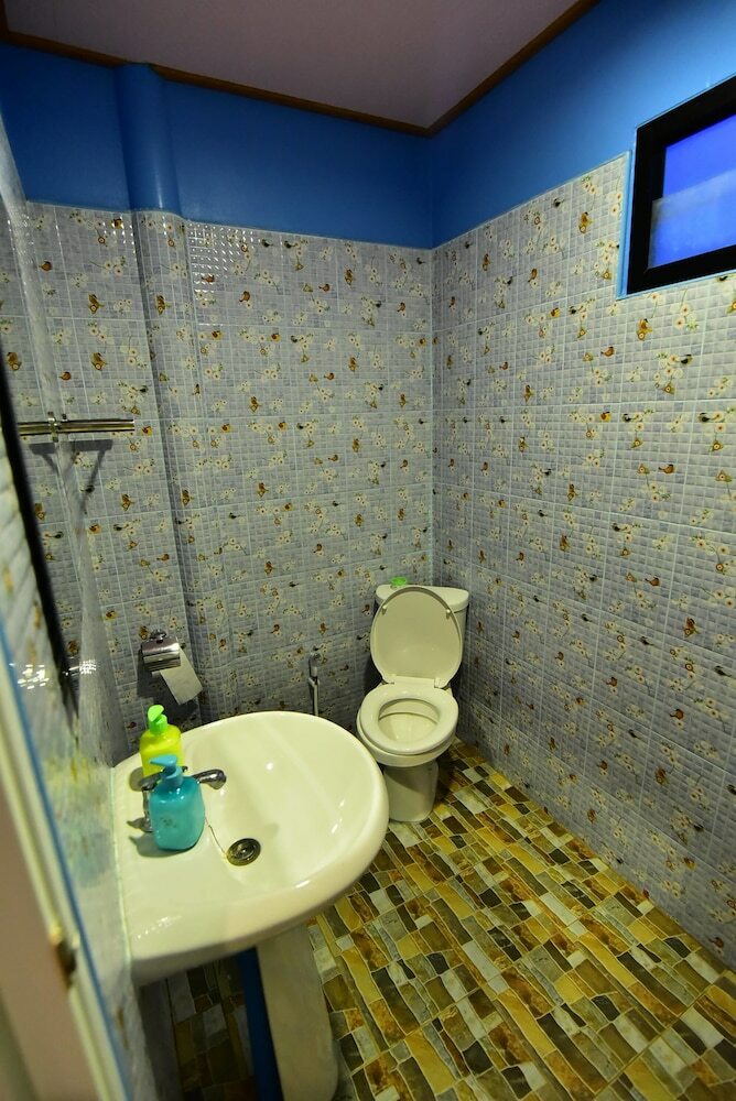 Hotel Chomlay Room & Restaurant