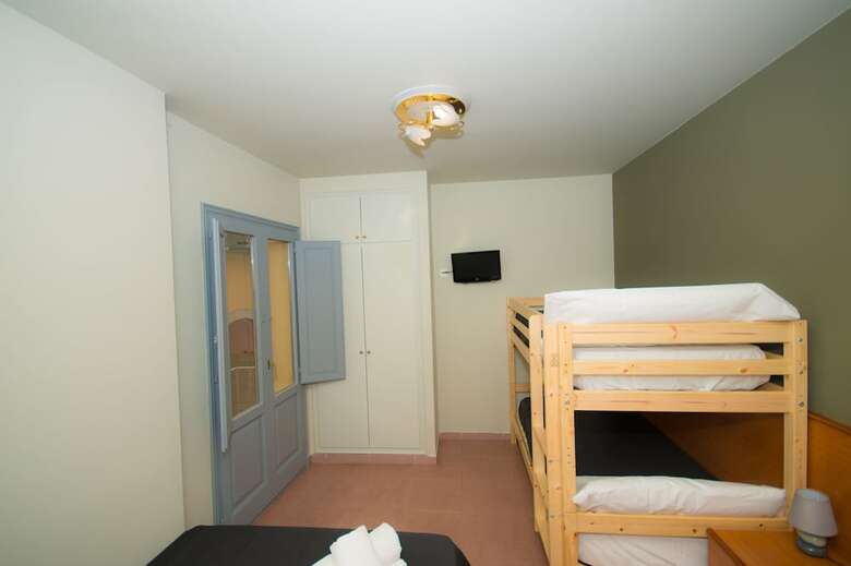 Apartamentos Center Plaza Figueres