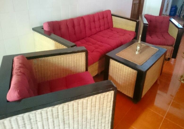 Hotel Manuelaeric Homestay