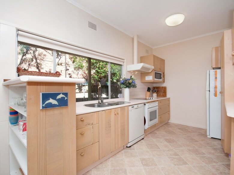 Sandy Shores, 18 Corlette Point Road