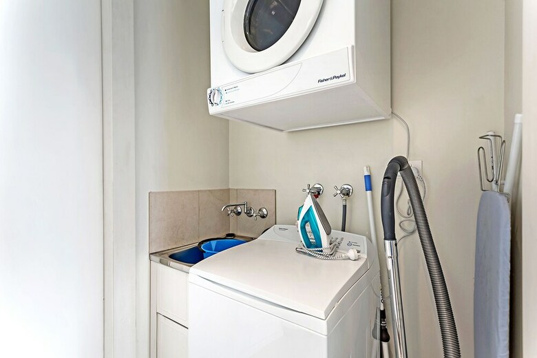 Apartamentos Mirage, 24a Gloucester Street