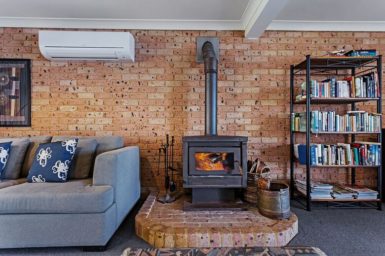Sandranch, 123 Foreshore Drive